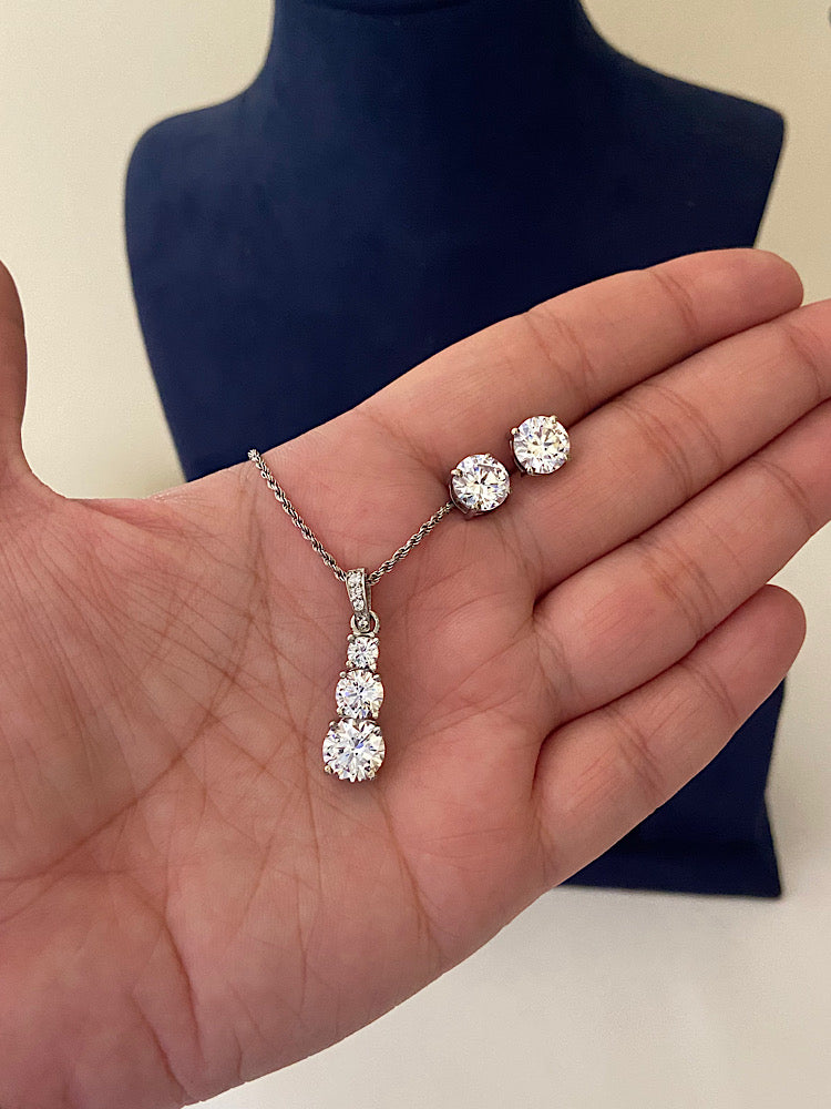 Solitaire Pendant Set