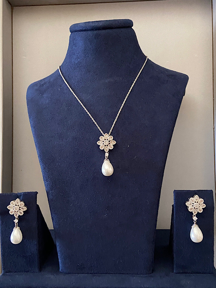 Silver Pendant Set Pearl Drop