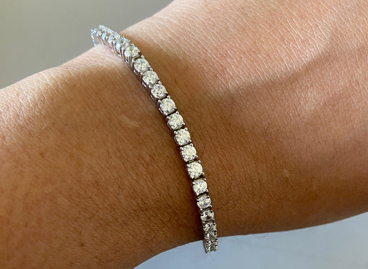 Silver Solitaire Adjustable Bracelet